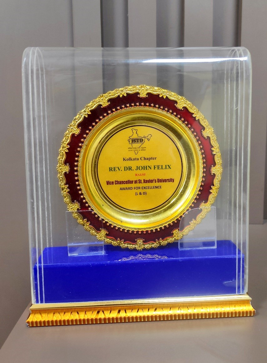 Father Felix Raj gets award from ISTD